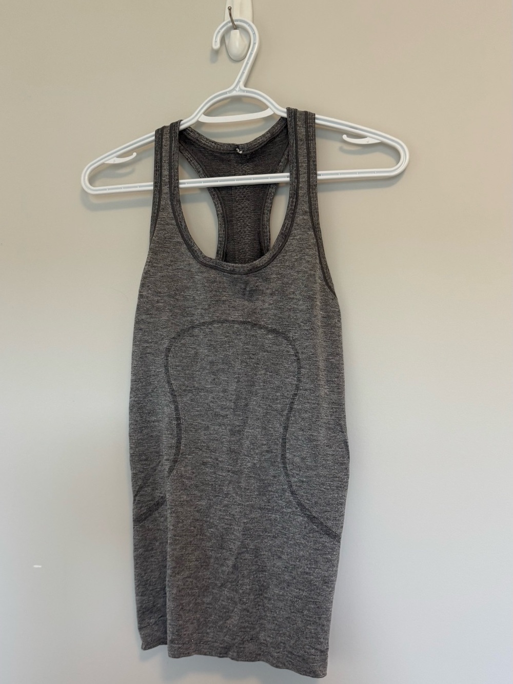 Lululemon Swiftly Tech Racerback
Slate / White Sparkle